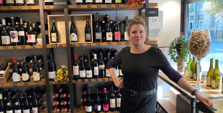 Sophie, gérante de la Cave Millésime