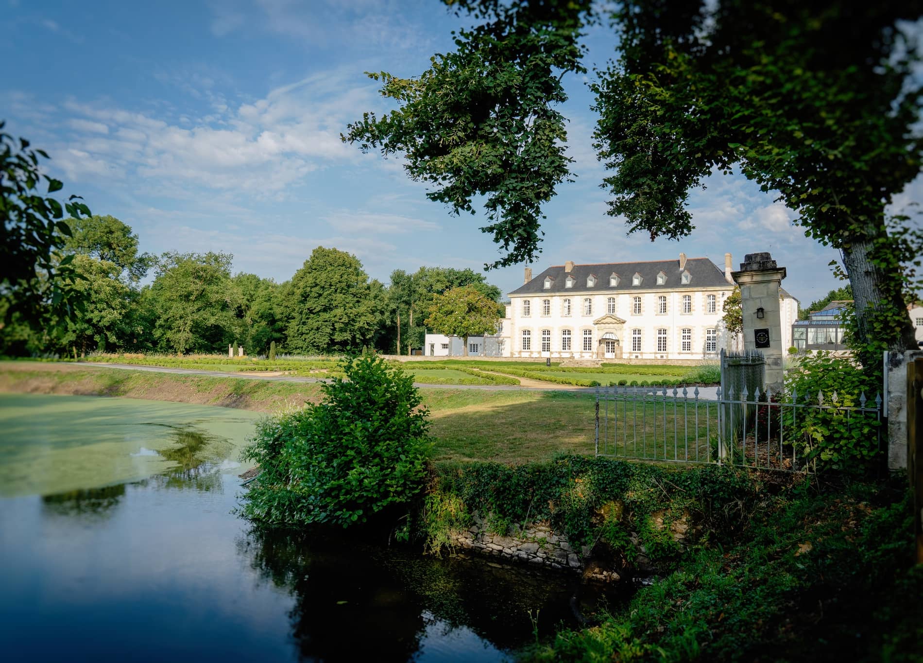 You are currently viewing Restauration de l’Abbaye de Villeneuve